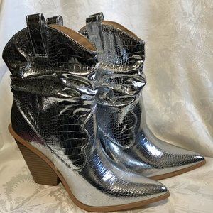 CAPE ROBBIN Cowgirl Slouch Cowboy Ankle Boots Silver